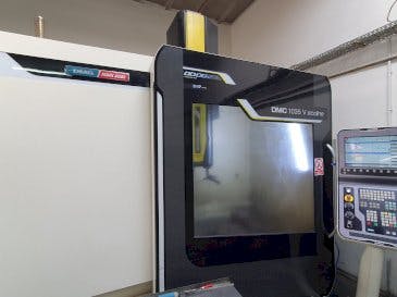 Widok z przodu maszyny DMG MORI DMC 1035V Ecoline