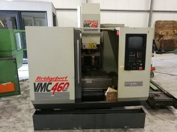 Widok z przodu maszyny Bridgeport VMC 460