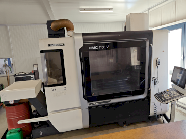 Widok z przodu maszyny DMG MORI DMC 1150 V