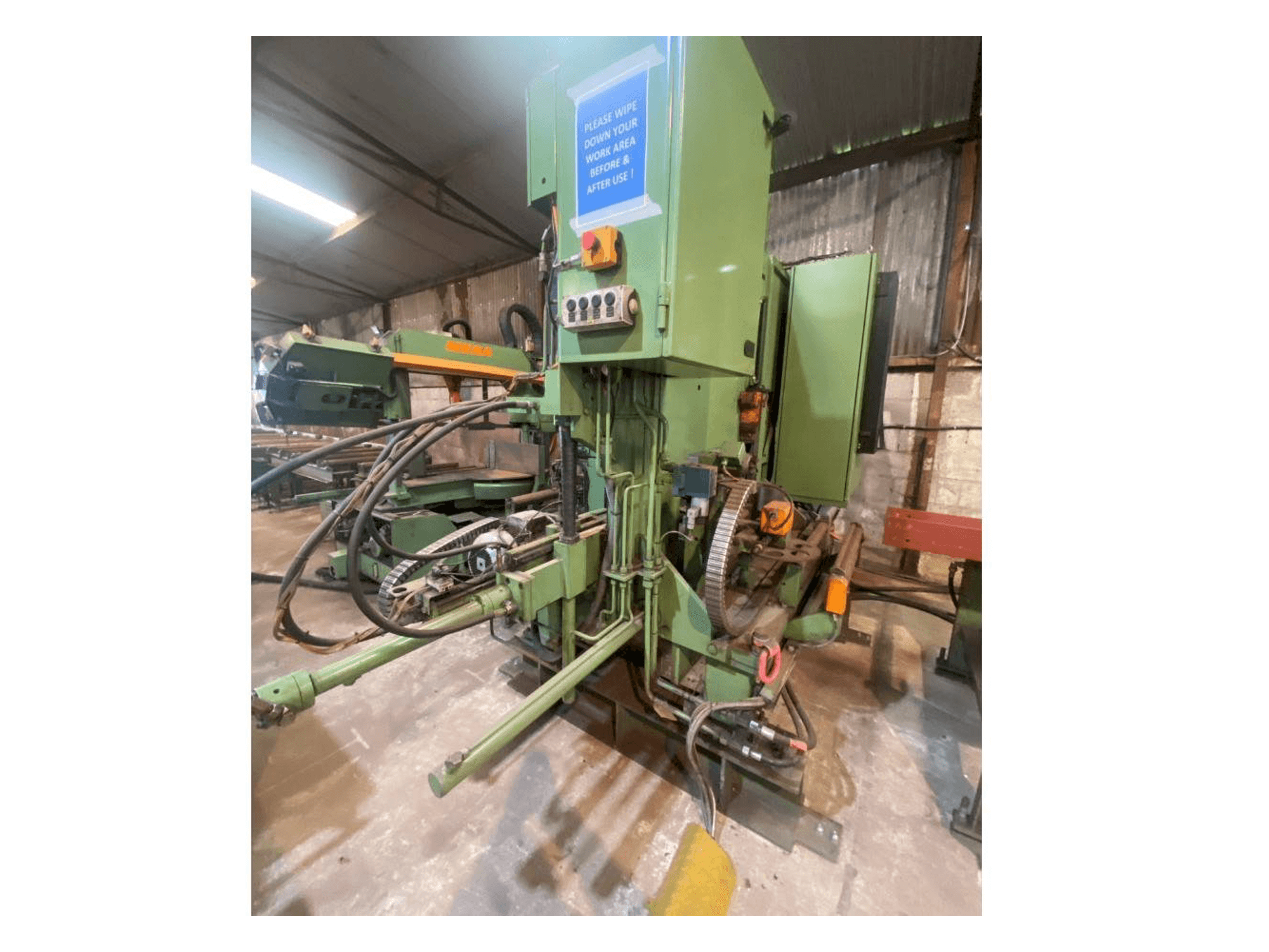 Widok z przodu maszyny Peddinghaus BDL760/3 with Meba 400DG-700